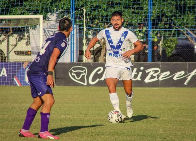 Juan Patiño jugó la temporada 2024 en el Sportivo Ameliano