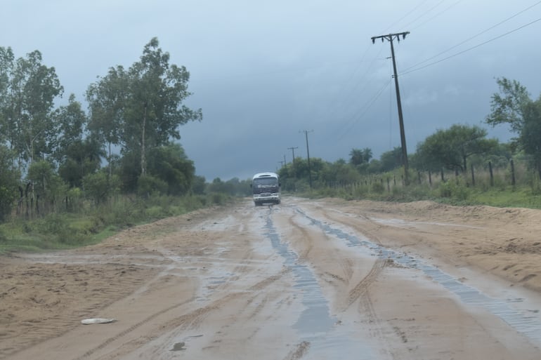 Laureles: hace 55 años, pobladores sueñan con tener un camino de todo tiempo