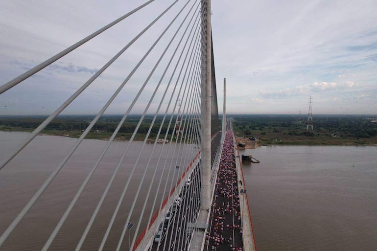 Puente Héroes del Chaco. 