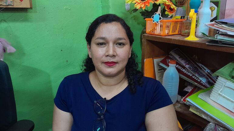 La directora del colegio Bienvenido Osorio de ÑEmby, magíster Cristina Guayuan.