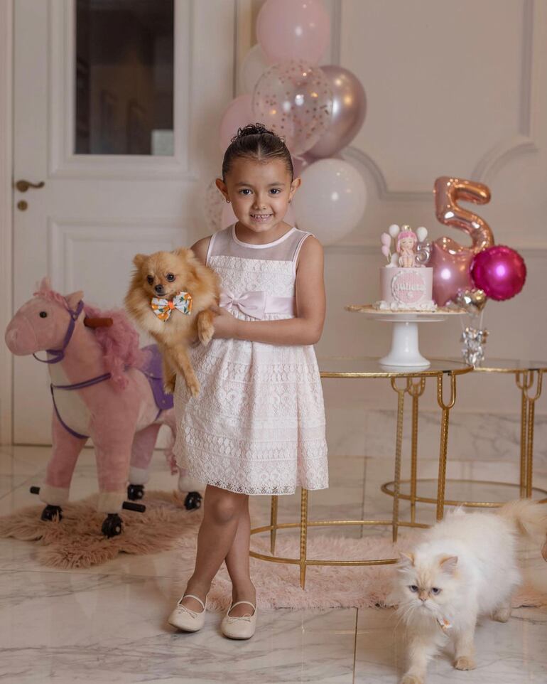 ¡Pura ternura! Julieta Aurora Cardozo cumplió 5 añitos. (Instagram/Tacuara Cardozo)