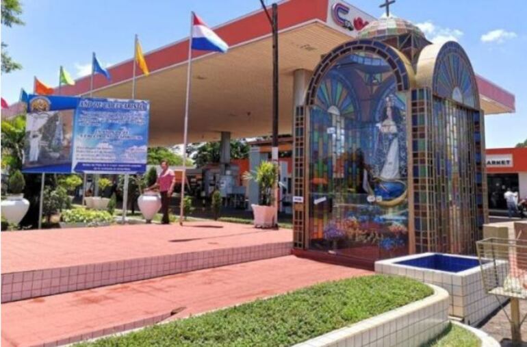 Oratorio de la Virgen de Caacupé, sobre la ruta PY 05, en la entrada de la ciudad de Pedro Juan Caballero.