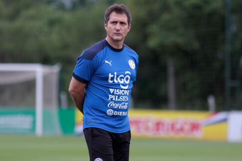 Guillermo Barros Schelotto, seleccionador de Paraguay.