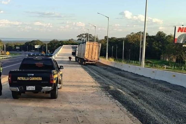 Imágenes compartidas por la Patrulla Caminera del incidente en Pedrozo.