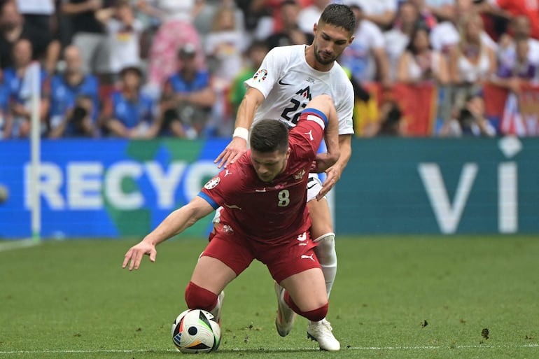 Serbia y Eslovenia empataron en Munich