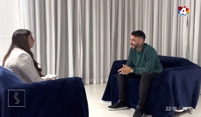 La periodista Patricia Martin durante la entrevista a Sebastián Marset. (captura de video). 