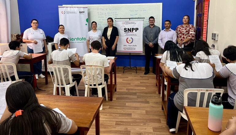 Varias universidades y el SNPP realizaron test vocacional a los estudiantes de Nueva Italia.