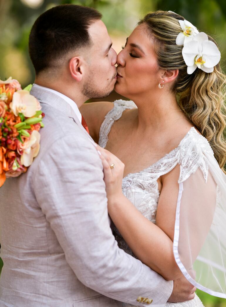 Muy enamorados Christian y Alejandra.