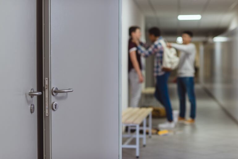 Bullying, acoso escolar en colegios, adolescentes, escuelas.