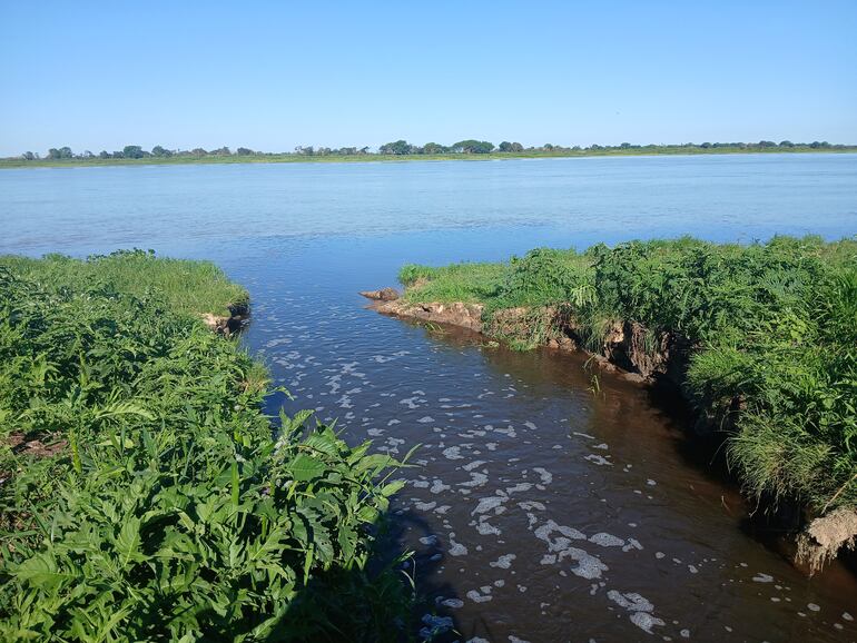 Las lluvias posibilitan el repunte del río Paraguay, gracias a que de nuevo varios riachos comienzan a verter agua en el principal cauce hídrico.