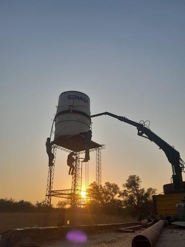 La comunidad de Quenjaclói se encuentra distante a unos 150 km de Neuland, la capital distrital de Boquerón y genera un gran alivio a sus más de 120 habitantes ya que por el momento no dependerán solo de tajamares ni otras fuentes para acceder al vital líquido.