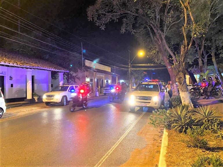 Imágenes del operativo control aleatorio de personas y vehículos en Yaguarón.