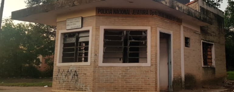 Caseta policial "rapiñada" en Fernando de la Mora.