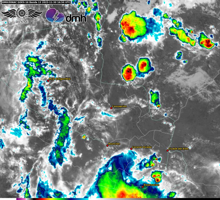 Núcleos de tormentas desarrollándose sobre el territorio nacional.