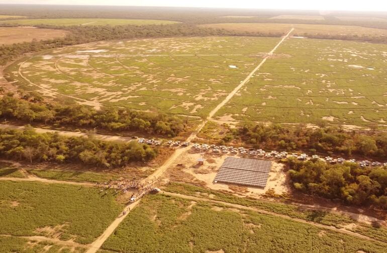 Paneles solares para que funcione el riego por pivot en la zona de Infante Rivarola, Chaco.