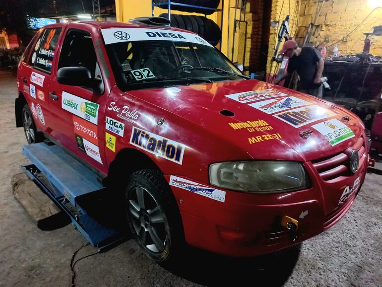 Johnny y Samuel Zeballos, estarán nuevamente presentes en el Transchaco Rally este año con el Volkswagen Gol G4.