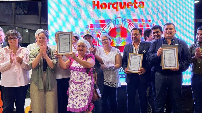 Las mujeres fueron destacadas durante este acto que declaró al kavure norteño como patrimonio.