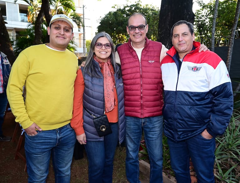 Felipe Vallejo, Jadiyi Patiño, Pablo Greenwood y Andrés Greenwood.