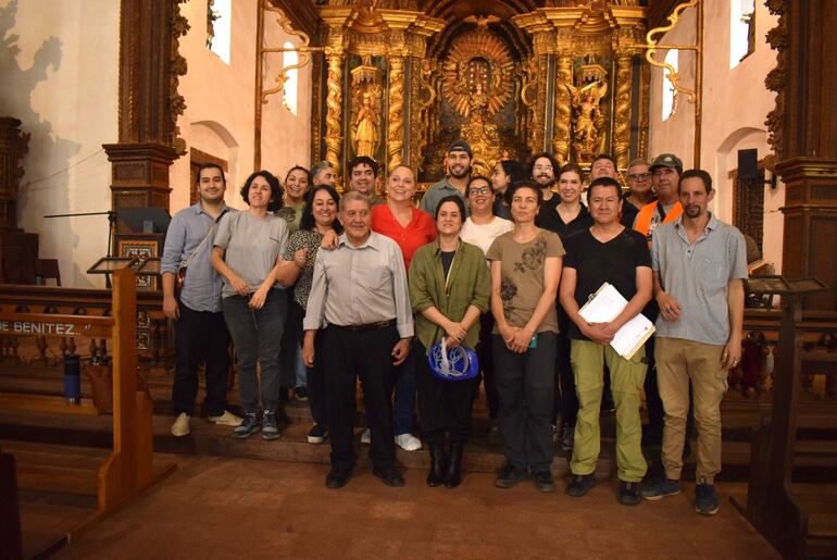 Arquitectos, geólogos, biólogos y otros profesionales están trabajando en el levantamiento de datos de la situación en que se encuentra el templo de Yaguarón.