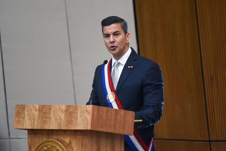 Paraguayan President Santiago Peña delivers his annual report to the National Congress in Asuncion on July 1, 2024. (Photo by DANIEL DUARTE / AFP)