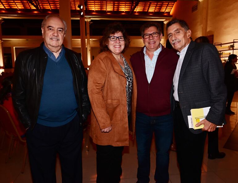 Jorge Tavarez, Mara Zuccolillo, Zenildo Da Silva y Javier Zuccolillo.