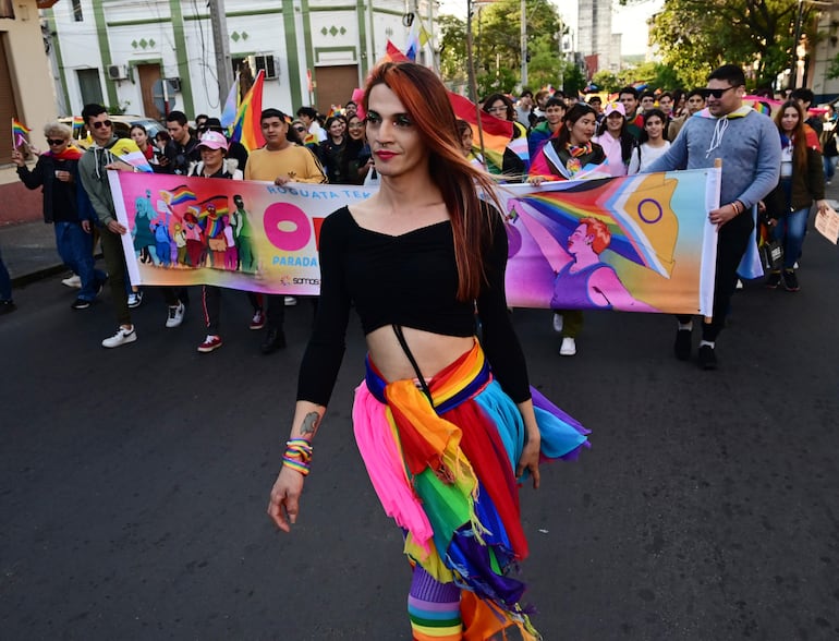 Mujeres trans también participaron en la Marcha del Orgullo.