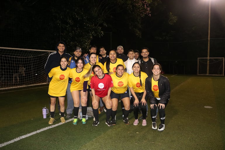 Uno de los equipos participantes de la categoría femenina del Torneo de integración CADAM 2024.