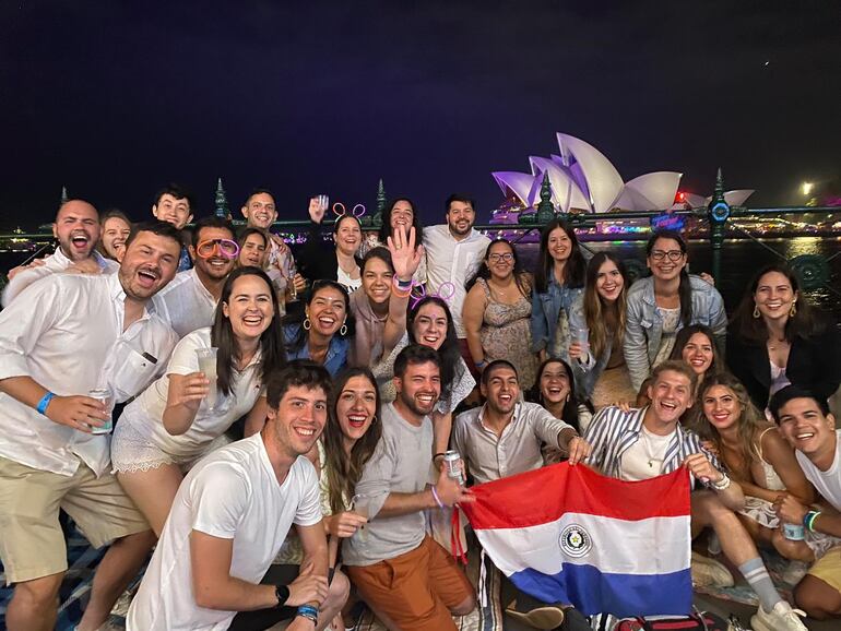 Becarios paraguayos en Australia se unieron este año para celebrar el Año Nuevo en Sídney.