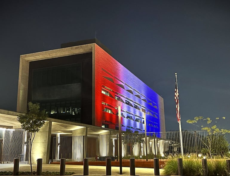 Fachada de la embajada de los Estados Unidos de América en nuestro país.