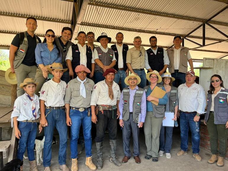 Los auditores canadienses, visitaron zonas de producción ganadera de nuestro país y contactaron con con técnicos y productores