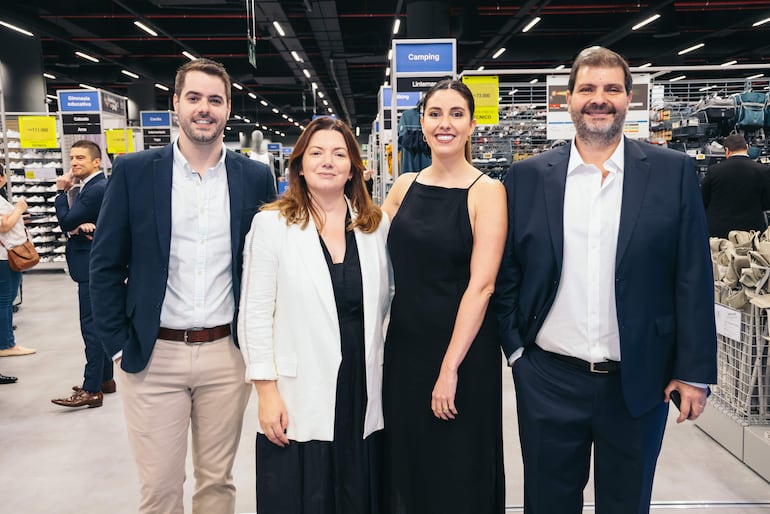 Eduardo Friss, Paola Fernández,  Magela Méndez, Gustavo Melhem.