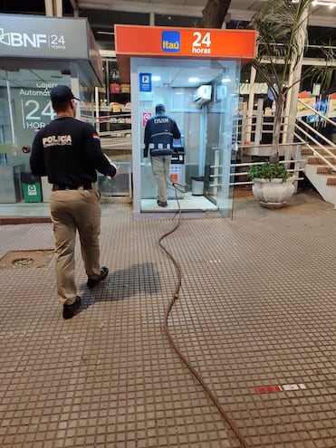 asalto Lambaré cajero automático policía