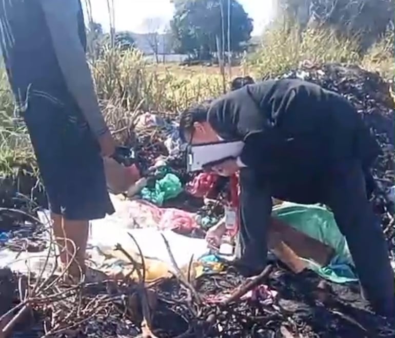 Los fetos fueron encontrados en un basural, al costado de un camino vecinal.