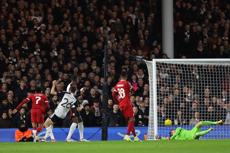 El gol de Luis Díaz (N° 7) para Liverpool ante el Fulham.