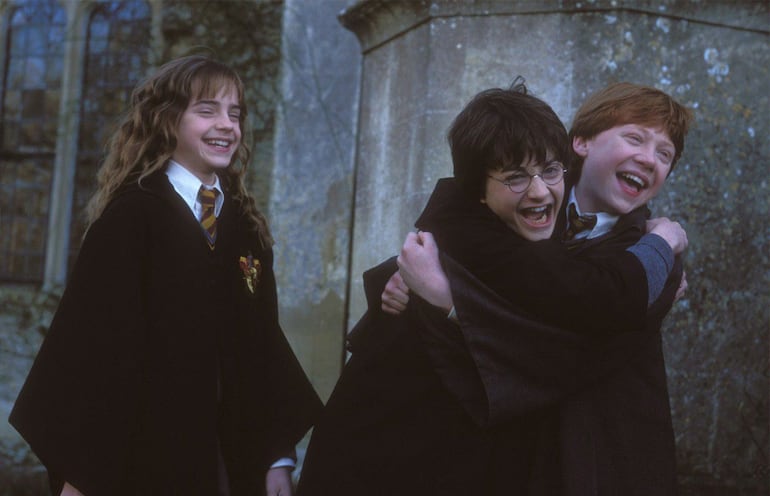 Harry Potter, Hermione Granger y Ron Weasley. Los actores Emma Watson, Daniel Radcliffe y Rupert Grint en una foto de la película.