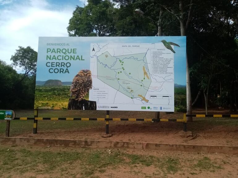 Ingreso al Parque Nacional Cerro Corá.