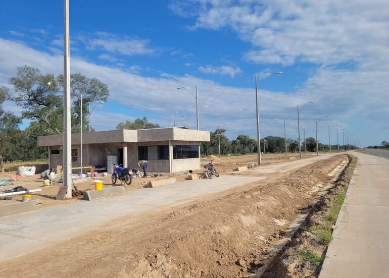 Construcción de puesto de peaje y pesaje camino a Mariscal Estigarribia.