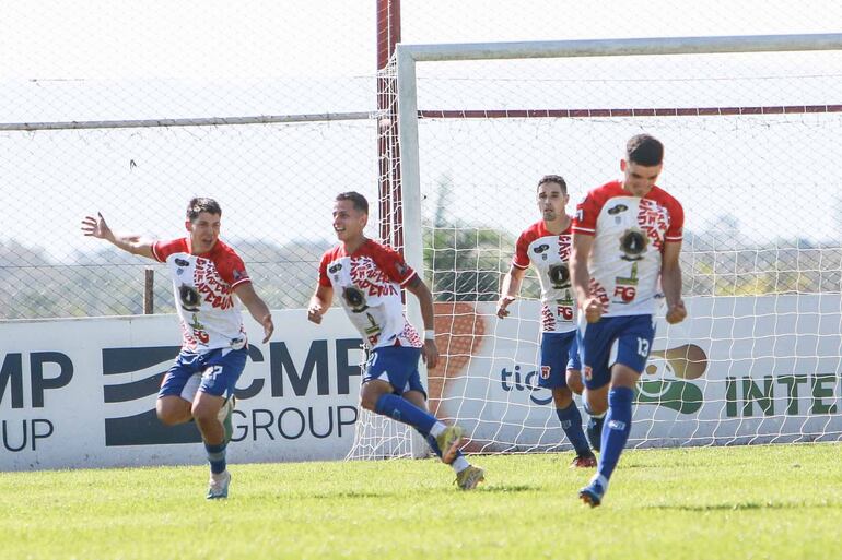 Sportivo Carapeguá venció a Sol de América.