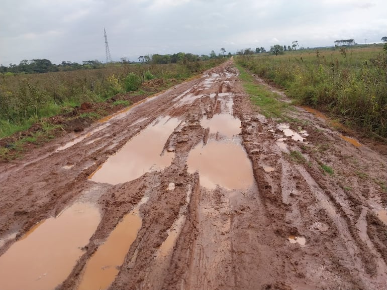 Los tramos vecinales del distrito de Santaní también se encuentran en deplorables condiciones tras las precipitaciones que se registraron en esta parte de San Pedro