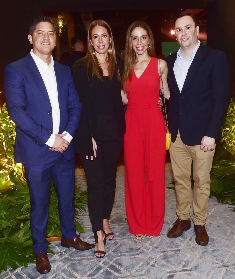 Diego Ortiz, Tiziana Bussini, Olga Viveros y Enrique Rivarola.