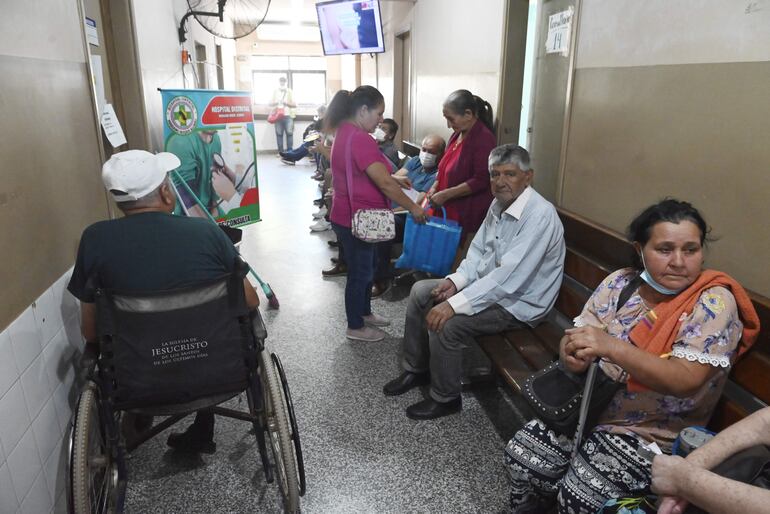 El grupo etario más afectado por los cuadros respiratorios son los adultos mayores y los niños. 