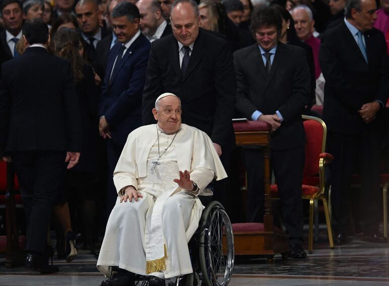 Javier Milei y el papa Francisco.