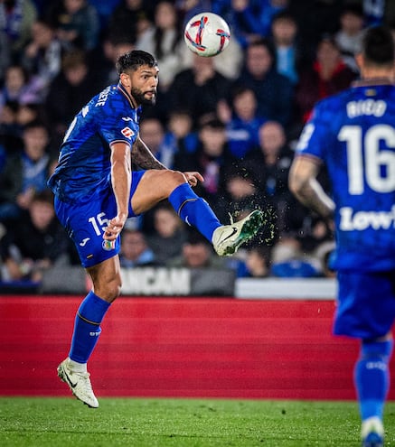 Omar Alderete, figura destacada en la selección paraguaya y en el Getafe de España.