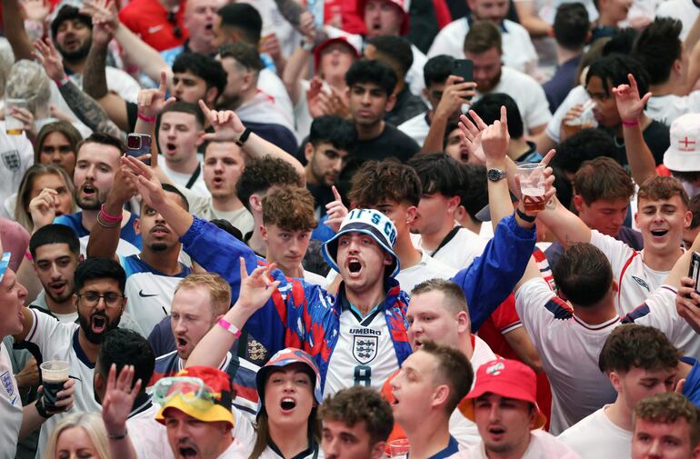 Los ingleses esperan la final de la Eurocopa 2024 entre Inglaterra y España en el Olímpico de Berlín. 