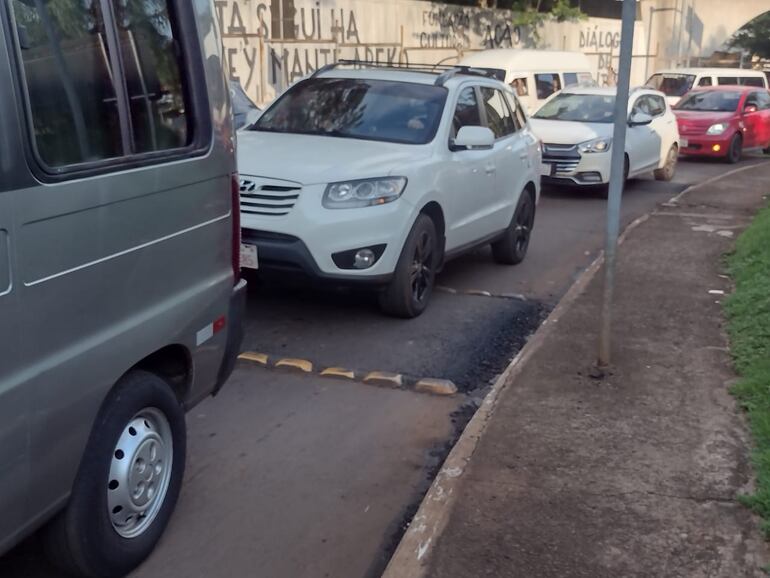 El tránsito fronterizo se volvió más lento con la instalación de nuevos reductores de velocidad.