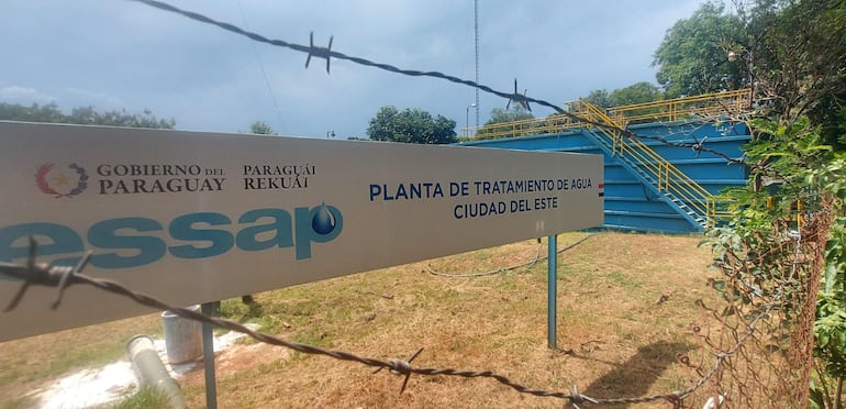 El planta de tratamiento de agua de la Essap en el Lago de la República.