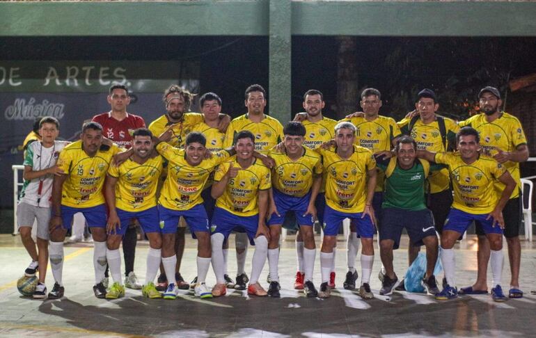 Juventud Tobateña manda en el fútbol de salón de Tobatí, consagrándose tricampeón.