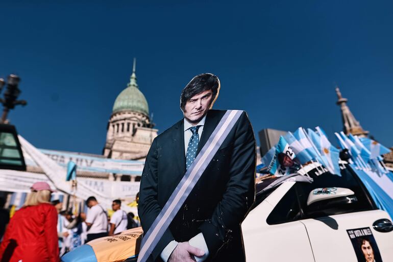 Las medidas de seguridad son extremas para la investidura del presidente electo argentino Javier Milei, la cual tendrá lugar este domingo 10 de diciembre, hoy en el Congreso de la Nación en Buenos Aires (Argentina).