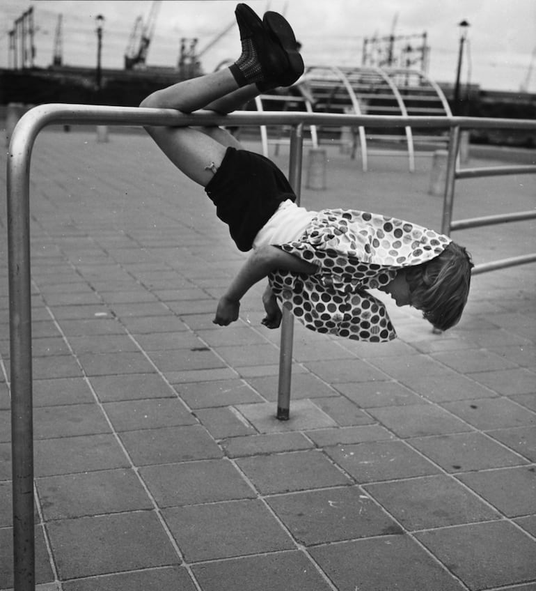 Kees Scherer, "Auf dem Spielplatz", 1953.