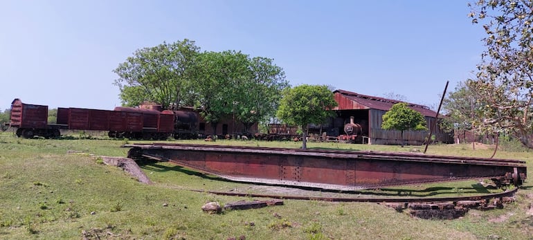 Vista de la estación del ferrocarril de Yhacanguasu. Fotografía: ARB 78.